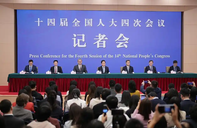 十万亿新赛道！新型储能列入六大新兴支柱产业